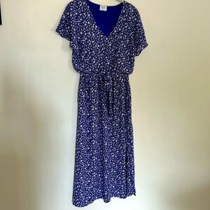 🎈3/$25🎈NWOT Sienna Sky Navy & White Dress